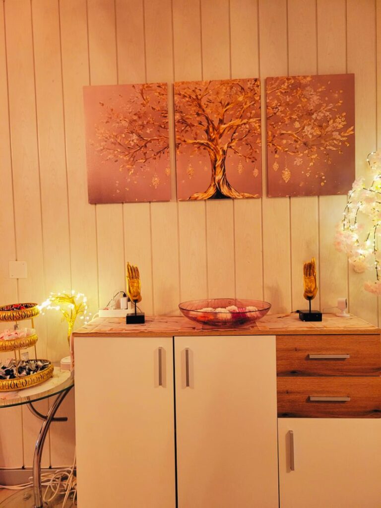 Studio 10 | Mue Thong - Thai Massage in Thun