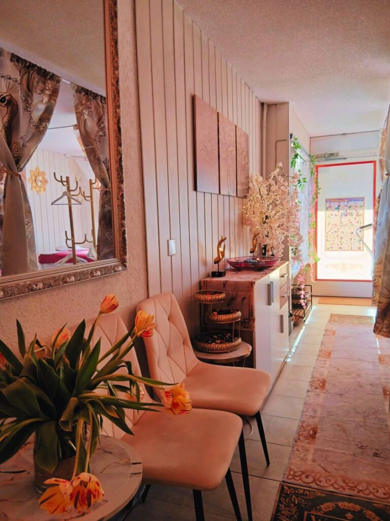 Studio 12 | Mue Thong - Thai Massage in Thun